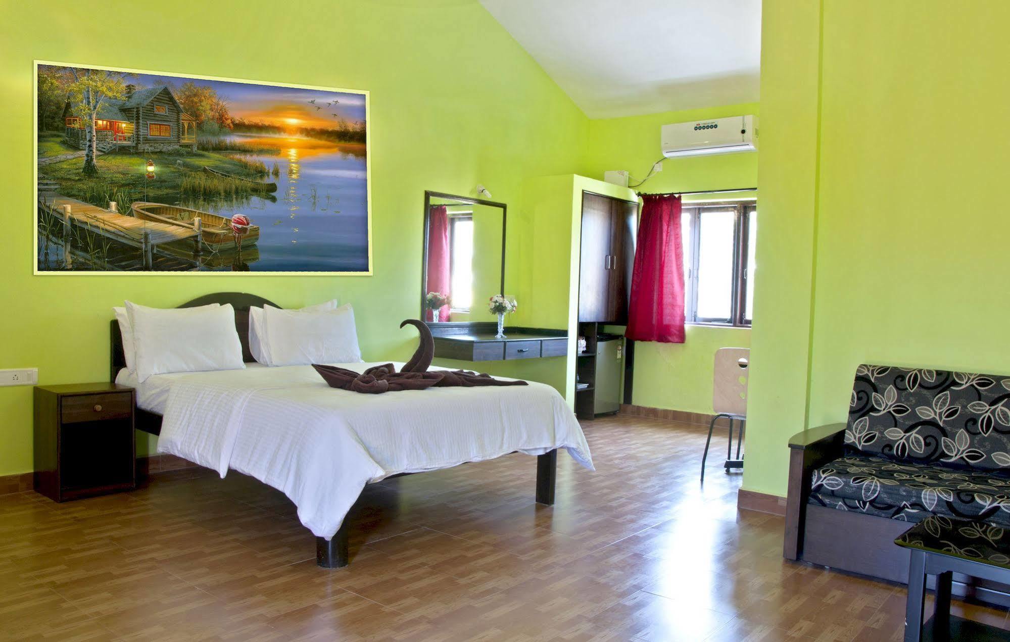 Marina Bay Beach Resort Candolim Dış mekan fotoğraf